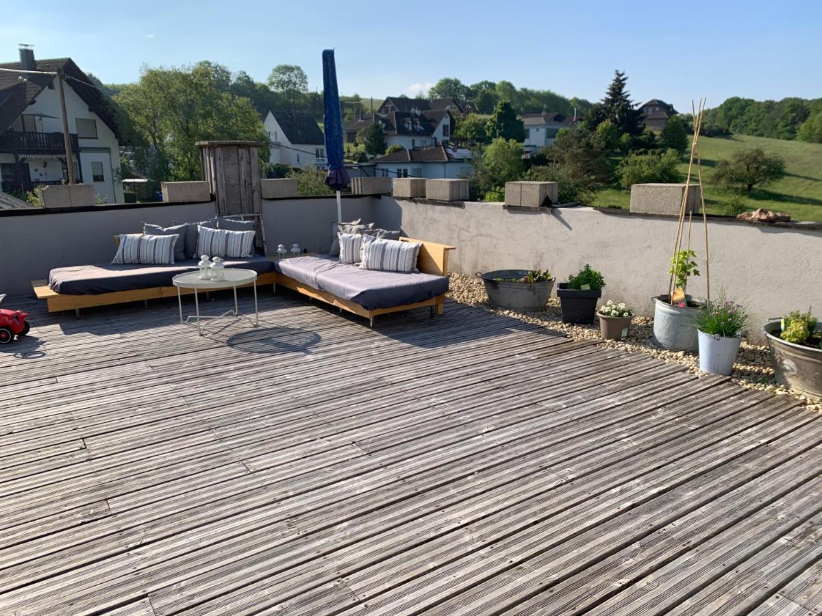 Design Appartment With Big Terrace Halsenbach Kültér fotó