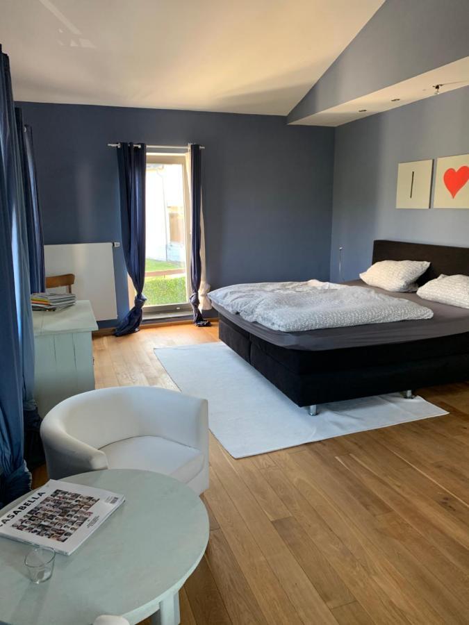 Design Appartment With Big Terrace Halsenbach Kültér fotó
